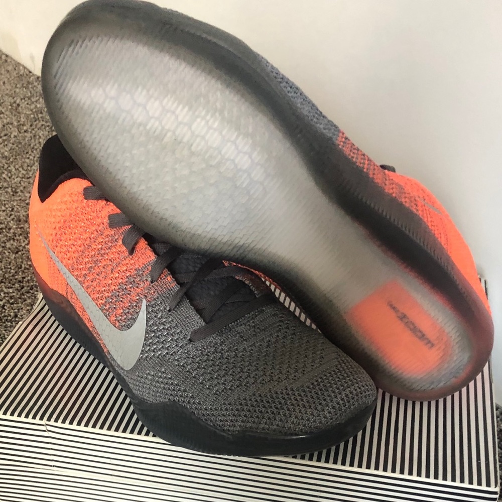 kobe 11 Easter / Men’s size 12